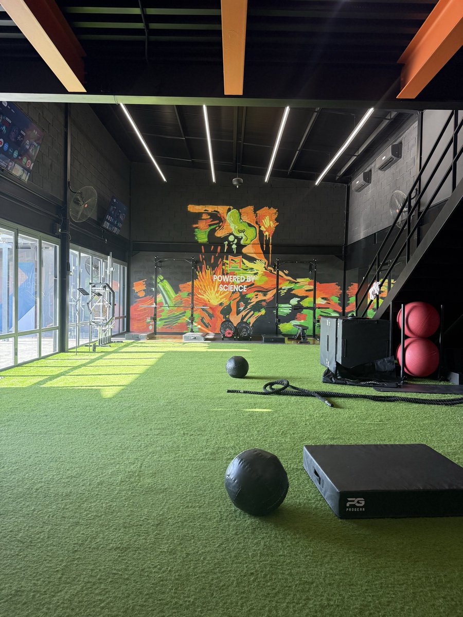 anthonysafi_'s tweet photo. Ihave walked into the gym feeling like sh*t countless times.

I've never walked out the gym feeling like sh*t  once. https://t.co/jLXPaKmZrs