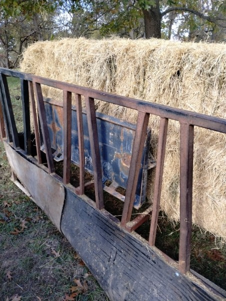 hypersteele's tweet photo. When you forget to latch the bale spear https://t.co/CzHKgmr8Cx