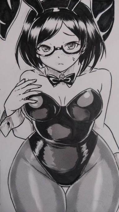 霧島さんバニー。ちょっとトーン多めに使ってみました、削りに砂消しも使ってみたけど難しかった…