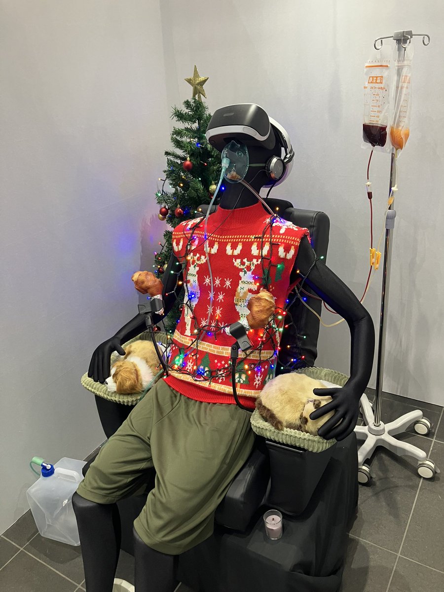 #オモコロ20周年展
チャンネルボーヤが
「脱色恐山」ていじってくれた。
ボーヤかっこよくて優しくて素敵でした。
展示も見たいものいっぱい見れて多幸
20周年おめでとうございます。