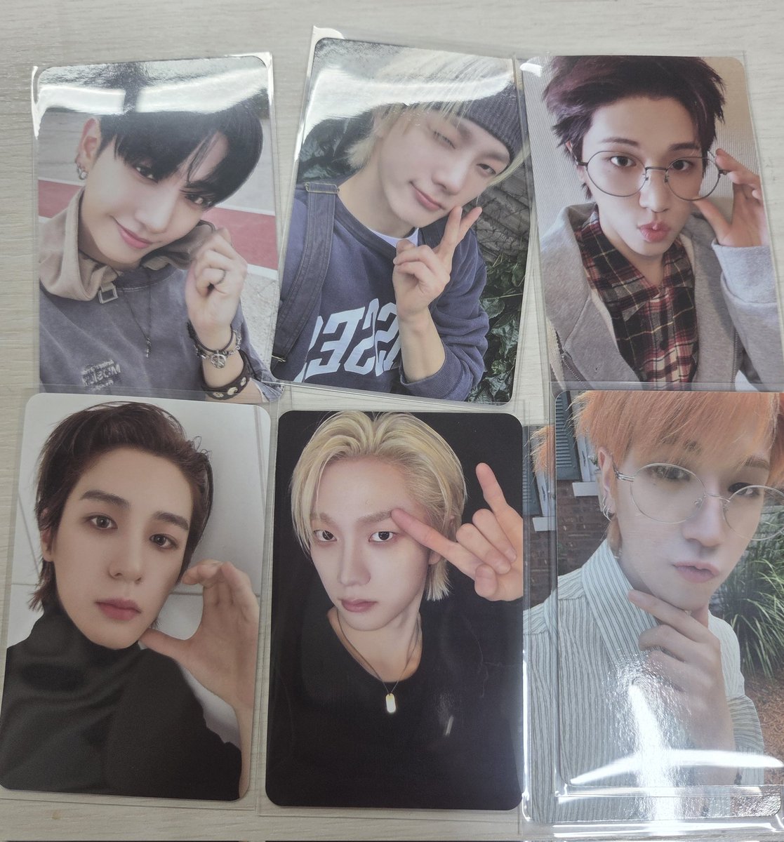 디액션 기본반 프레임 재현 성호 리우 이한 다 같은 버전 운학이로 교환 구합니다!!
앨범 1n개에서 운학이가 1도 안나온 원도어를 도와주세요.
 me : 재현 성호 리우 이한
you : 운학

보이넥스트도어 보넥도 쁘넥도 디액션 교환 양도 이한 재현 성호 리우 태산 운학 디액션