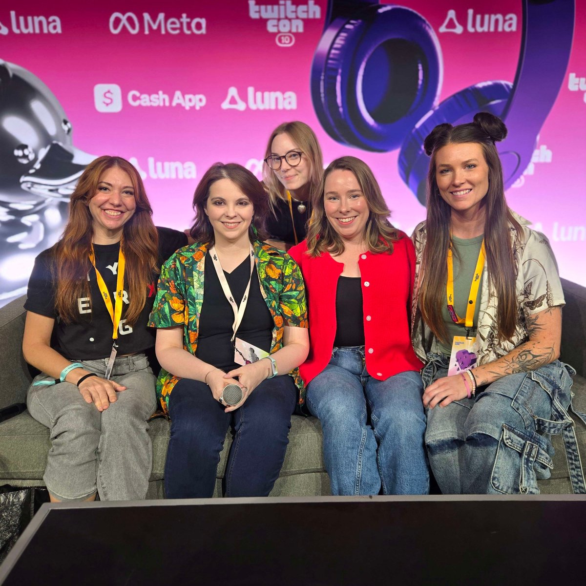 IT'S FINALLY HERE! My Pitch Perfect Panel VOD + assets are now live.

Share this with your creator friends; it’s packed with valuable info, and I really think everyone can learn something from it!

Panel VOD: twitch.tv/videos/2600683…
Slide Deck: docs.google.com/presentation/d…