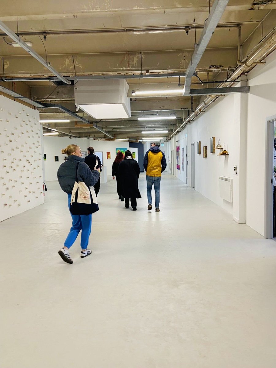 chrisspirit84's tweet photo. I love to #SupportLocalArts 🖼️ today was a great opportunity to get behind the scenes of amazing artists at work at Queen Street Studios 🎨 #BehindTheStudioDoor part of @BelfastFestival 🎭Look at this amazing work by Catherine Davison 👩🎨 @ArtsCouncilNI #BIAF2025 @Hughmulholland https://t.co/S3lbNxRCdd