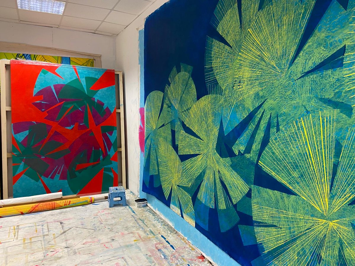 chrisspirit84's tweet photo. I love to #SupportLocalArts 🖼️ today was a great opportunity to get behind the scenes of amazing artists at work at Queen Street Studios 🎨 #BehindTheStudioDoor part of @BelfastFestival 🎭Look at this amazing work by Catherine Davison 👩🎨 @ArtsCouncilNI #BIAF2025 @Hughmulholland https://t.co/S3lbNxRCdd