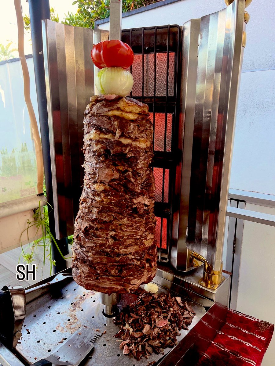 Agent99c's tweet image. Happy beef shawarma birthday #shawrma #birthdaygirl #yum #GOODDAY #beef