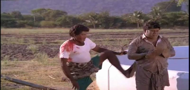 javaaaa_dev's tweet image. Barathidasan  வரிகளில் 😀😀😀😀
திரும்பவும் நினைவில் கொள்ளுங்கள் 
விஜய் என்பது ஒரு பெயர் அல்ல அது ஒரு BRAND.