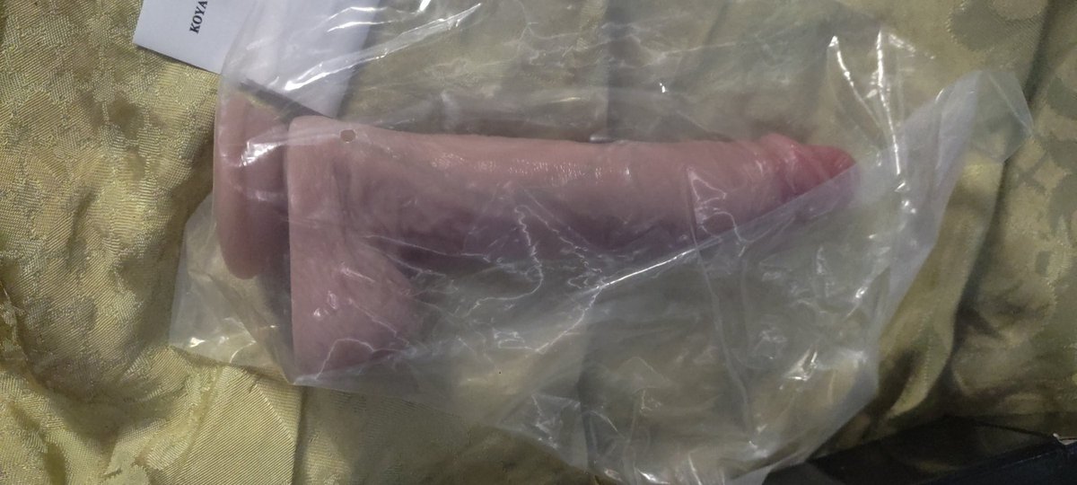 adan_Vcastell's tweet photo. Estoy vendiendo dildos https://t.co/BueW8KyCcK