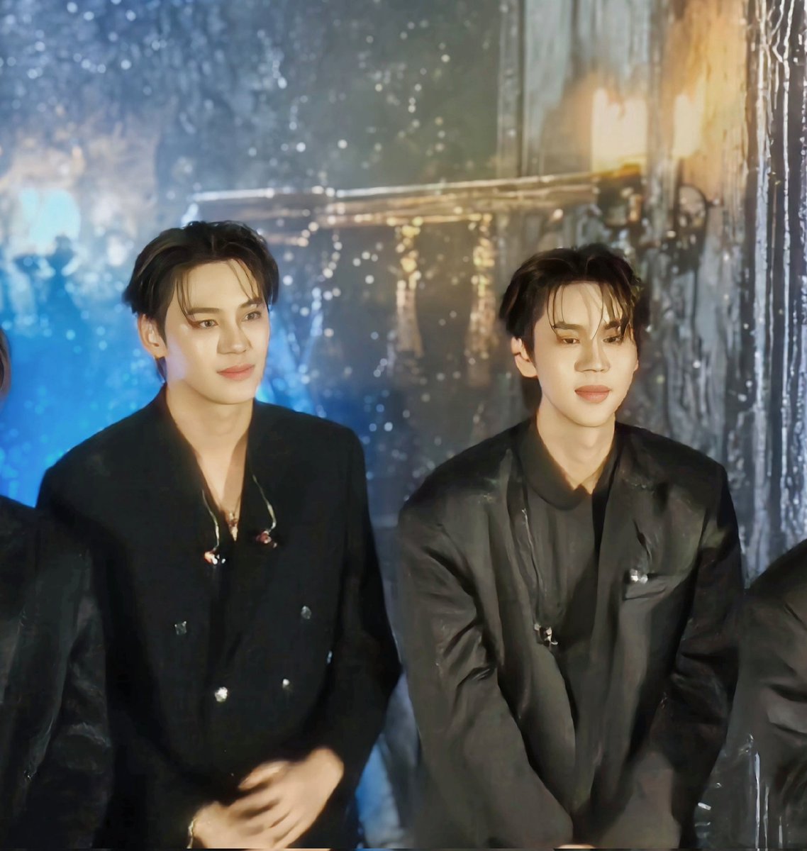 CSCSPP's tweet image. เรายังคงพูดกับพวกเธอเหมือนเดิมทุกครั้งที่ได้เจอ "ดีใจที่ได้เห็นพวกเธอเติบโตขึ้นไปเรื่อยๆนะ"
ดีใจที่ได้เห็นการเติบโตของพวกเขามาตลอด และจะคอยซัพพอร์ตอยู่ห่างๆ อยู่ด้วยกันไปเรื่อยๆนะ #บุ๋นเปรม
#RevampSeriesFinalEP