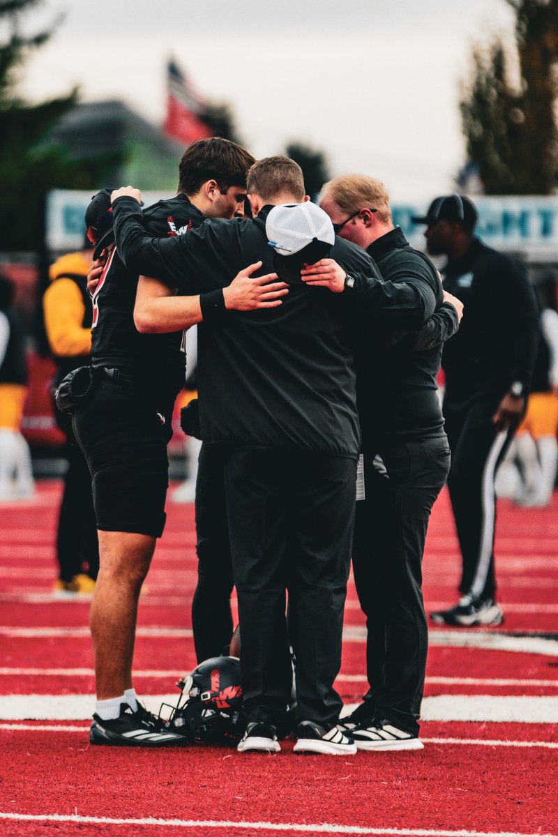 Marc Anderson tweet media