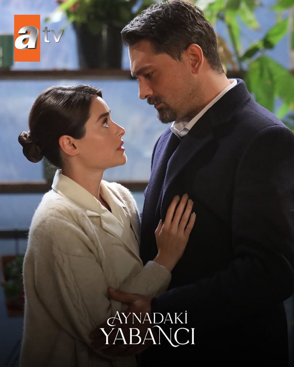 AOgievska's tweet photo. #DefHan #AynadakiYabancı #OnSim #OnurTuna #SimayBarlas https://t.co/jCnjv5W3gN