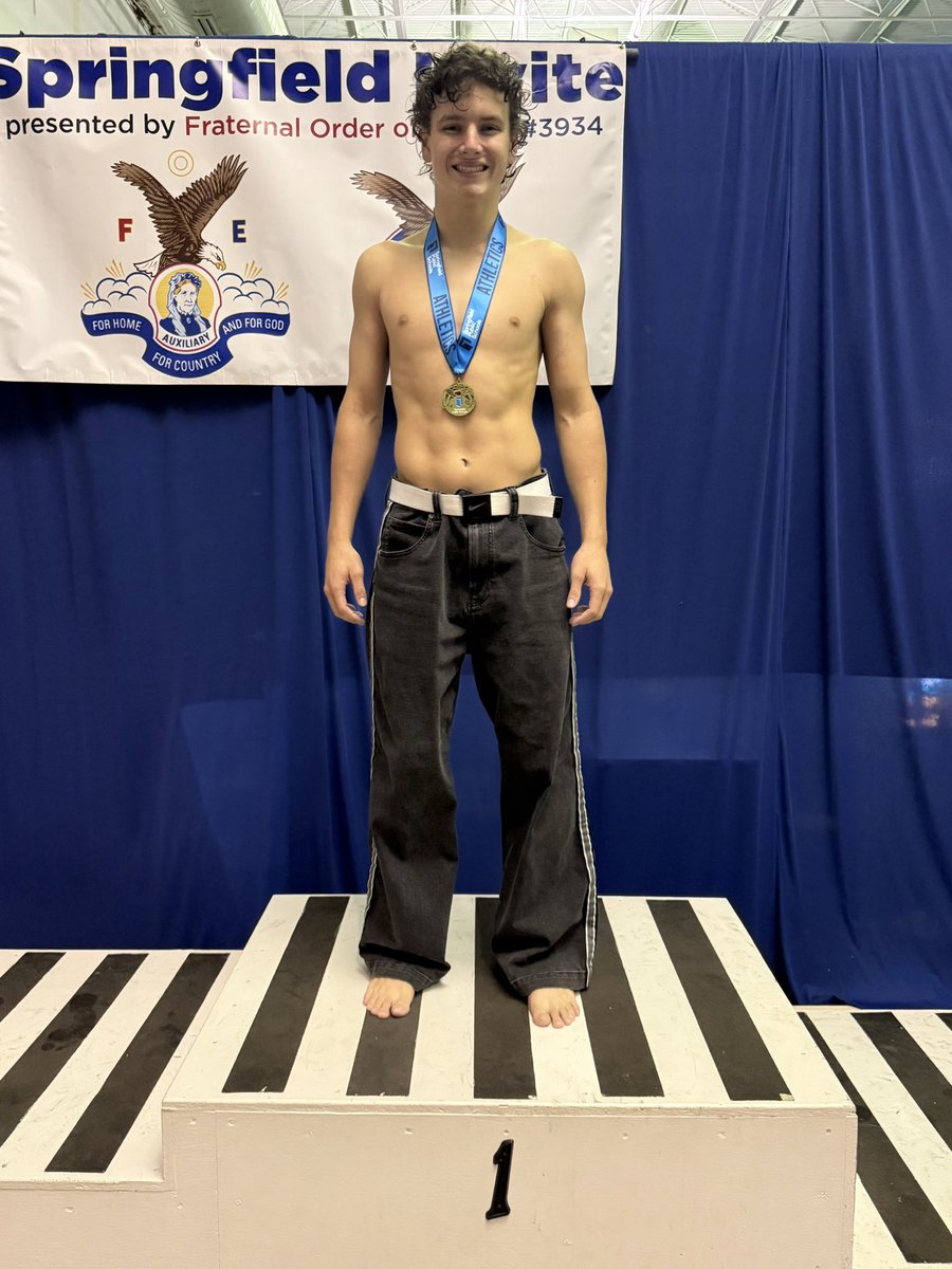 LibsSwimTeam's tweet image. Congratulations to our Springfield Invitational Champion, with a score of 406.70, Elijah Quest! 🦅