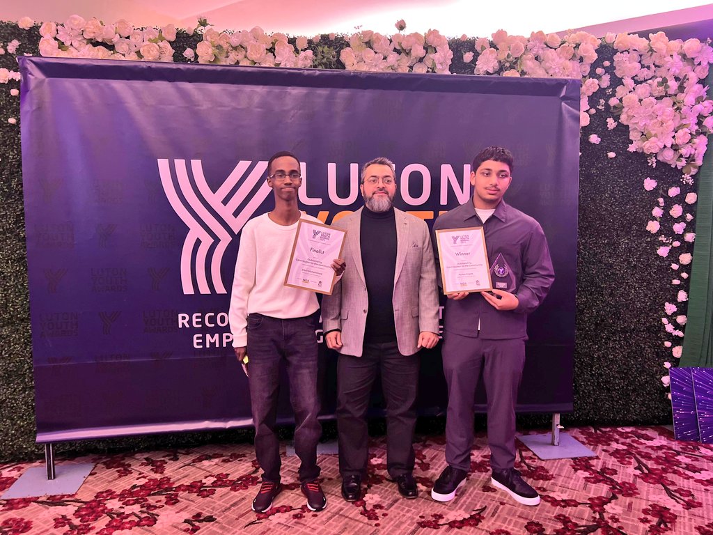 Huge congrats to Yunus Koyes, the Luton Youth Awards 2025 Outstanding Contribution to the Community winner! His service is amazing.

​Shout-out to finalist Jibril Mohammed!

Thanks to <a href="/InspireFMLuton/">Inspire FM</a> for sponsoring! #LutonCommunity #YouthService