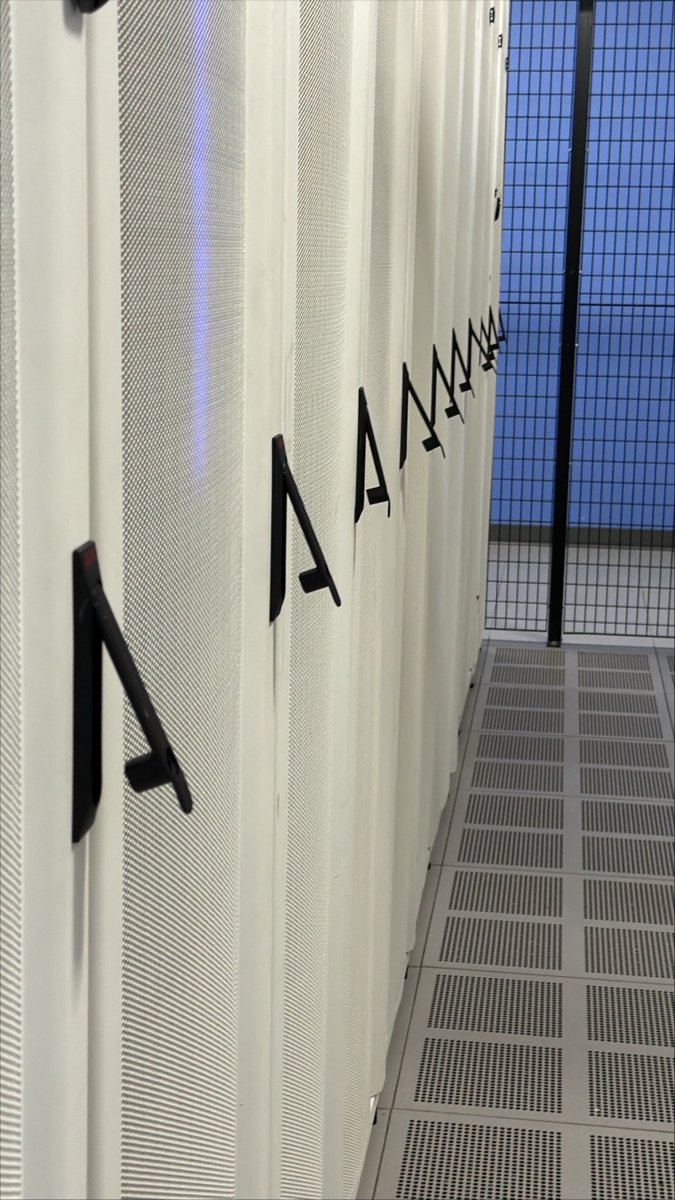 interserver's tweet image. racks!