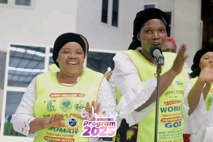 TlccrmOfficial's tweet photo. PRAISE & WORSHIP || INTERNATIONAL WOMEN PROGRAMME || OCTOBER 2025
The auditorium is charged with powerful praise as women celebrate divine favour.
Join us now!
#wof2025 #chosen #Tlccrm #Christian https://t.co/mJ3TbBLHHn