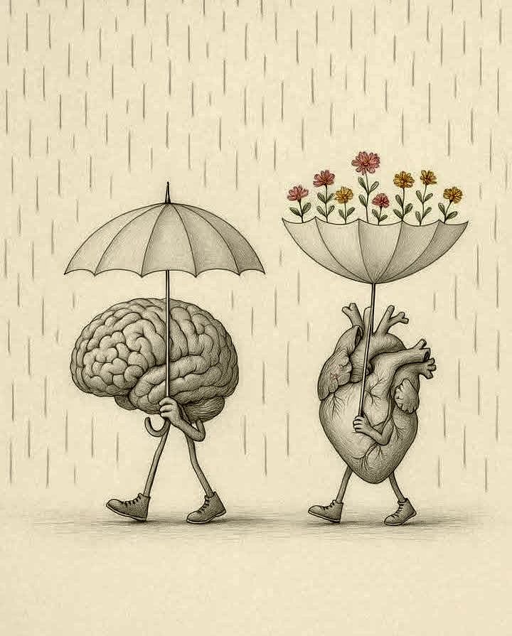 Dışı sükûn ile zahir,derûnu mahşer.
Ve bütün mümkünlerin kıyısında.
Uzansan tutacak kadar yakın lâkin hayli dağ uzakta.
Elzem bir savaşın ortasında,
Savaş,kafanda bildiklerinle kalbinde hissettiklerin arasında.