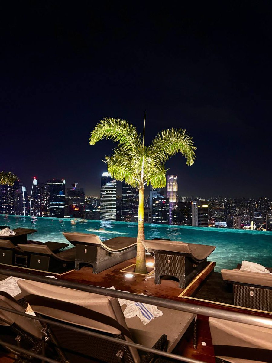 lalithefucker's tweet image. 