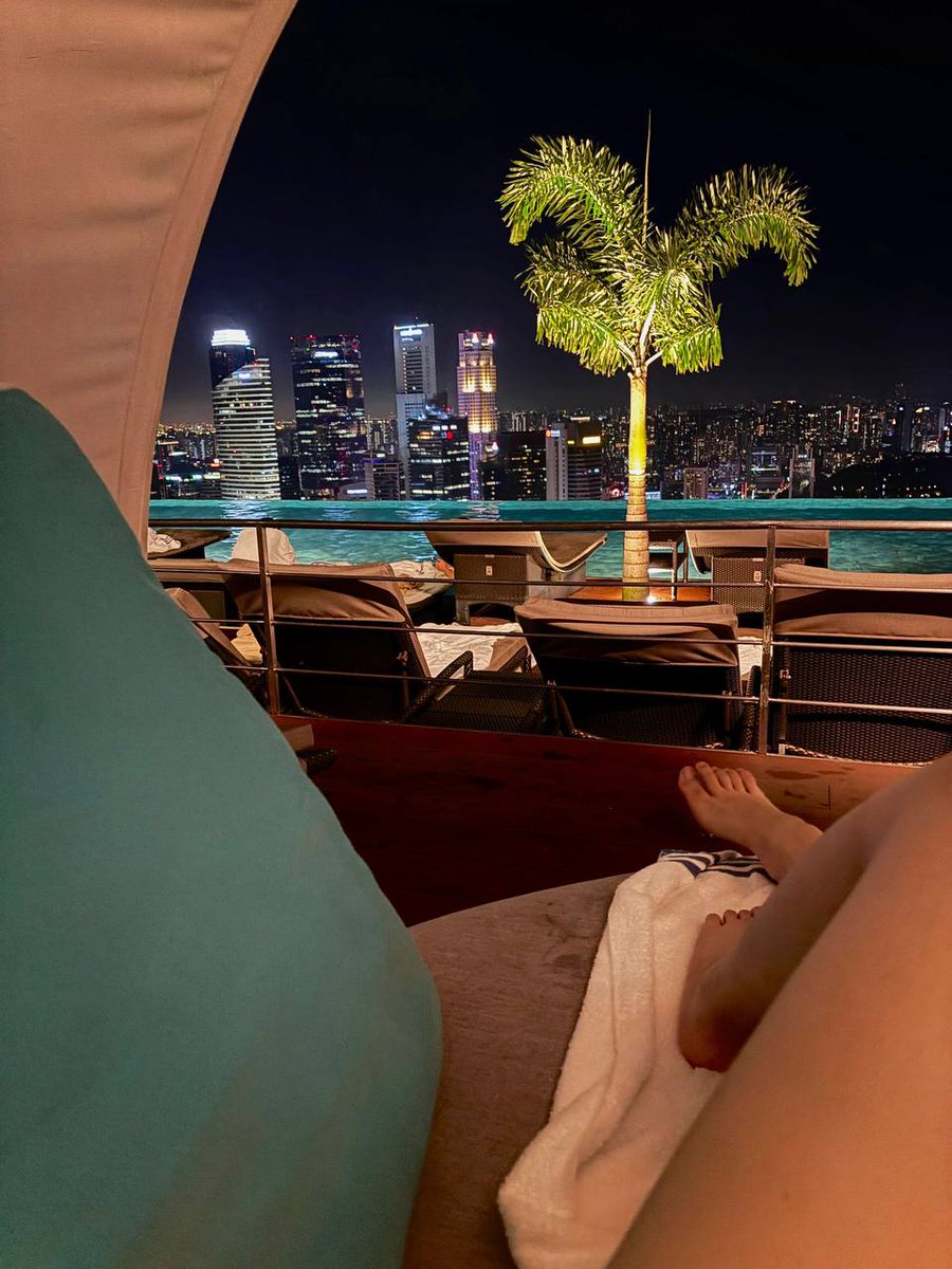 lalithefucker's tweet image. 