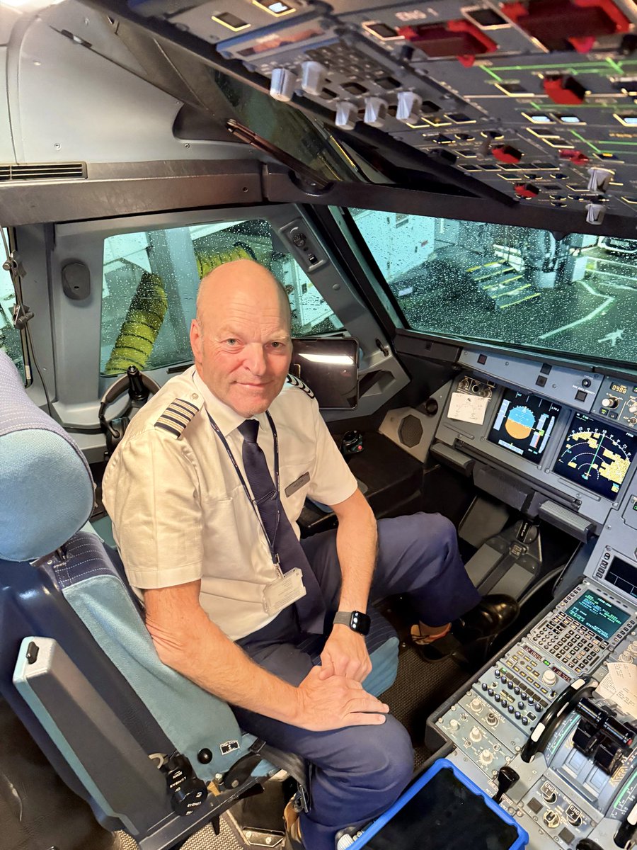Flew my last narrowbody Airbus flight on Wednesday.
Been a fun 6 years. 
3372 hours
152 different aircraft, A319 A320ceo A320neo A321ceo A321neo
905 landings
374 different pilots
98 destinations including 54 night stopping destinations.