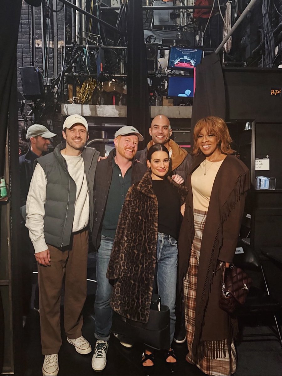 ♟️ <a href="/GayleKing/">Gayle King</a> and <a href="/jessetyler/">Jesse Tyler Ferguson (he/him/his)</a> are playing the game. Thanks for stopping by!