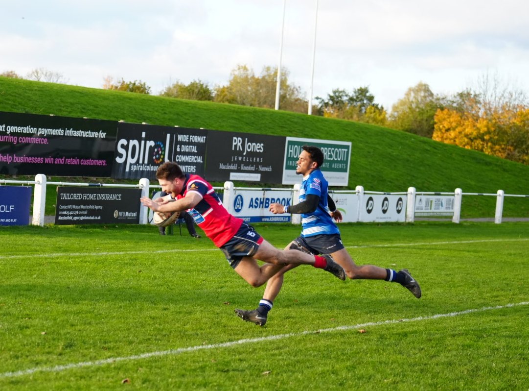 A flying Chris Hooper surely seals it for <a href="/SheffieldRUFC/">Sheffield RUFC</a> as they lead 41-25 here at <a href="/MaccRugby/">Macclesfield Rugby</a> in the <a href="/Natleague_rugby/">National League Rugby</a>