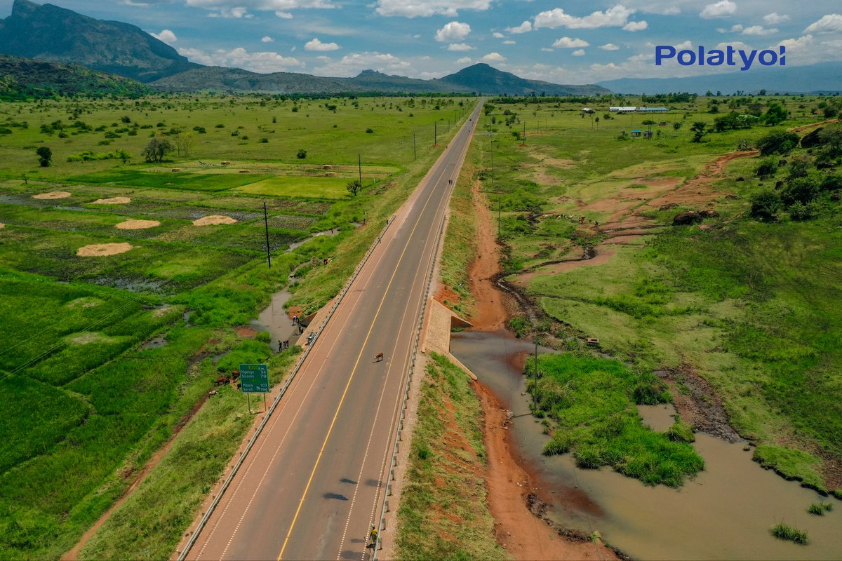 dickson_siko's tweet image. From the first flight over dusty paths to smooth tarmac, it’s been incredible capturing the transformation of the Muyembe–Nakapiripirit Road by @Polatyolug greatly improving access to Pain Upe game reserve. 
#SikoIsHere #DronesForGood #ExploreUganda