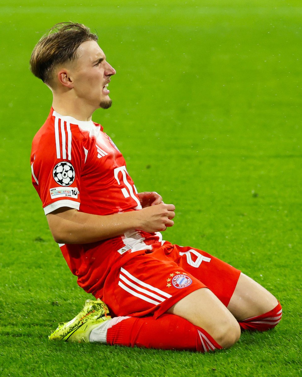 FabrizioRomano's tweet image. ❤️🤍 Bayern’s new gem Lennart Karl (17 years, 245 days) this week…

🇪🇺 Wednesday, becomes youngest UCL goalscorer in FC Bayern history.

🎓 Thursday, goes to high school for regular lessons.

🇩🇪 Saturday, scores his first Bundesliga goal as third youngest ever for FC Bayern.