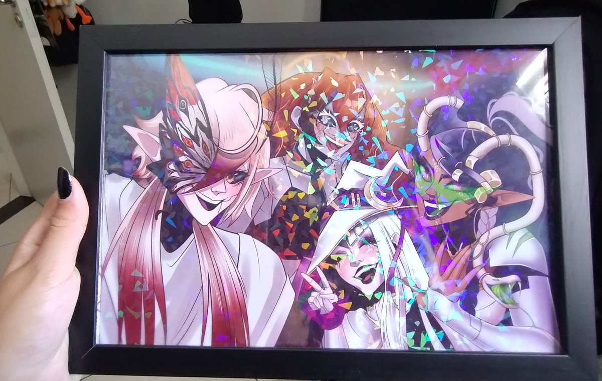 Boa tarde, apenas queria compartilhar que após juntar meu suado dinheirinho eu finalmente enquadrei meu lindo poster das anomalias mais lindas desse mundo!
(Logo mais eu vou enquadrar a cartinha que eu recebi🩰💕)
#FURUSATO #ANOM4LIVE