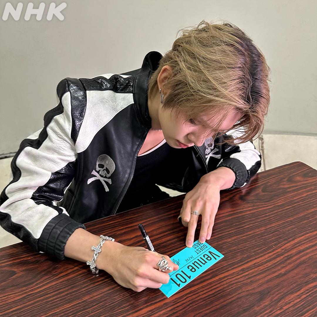 TXT INTERNATIONAL (@txtintl_twt) on Twitter photo  TXT INTERNATIONAL (@txtintl_twt) on Twitter photo