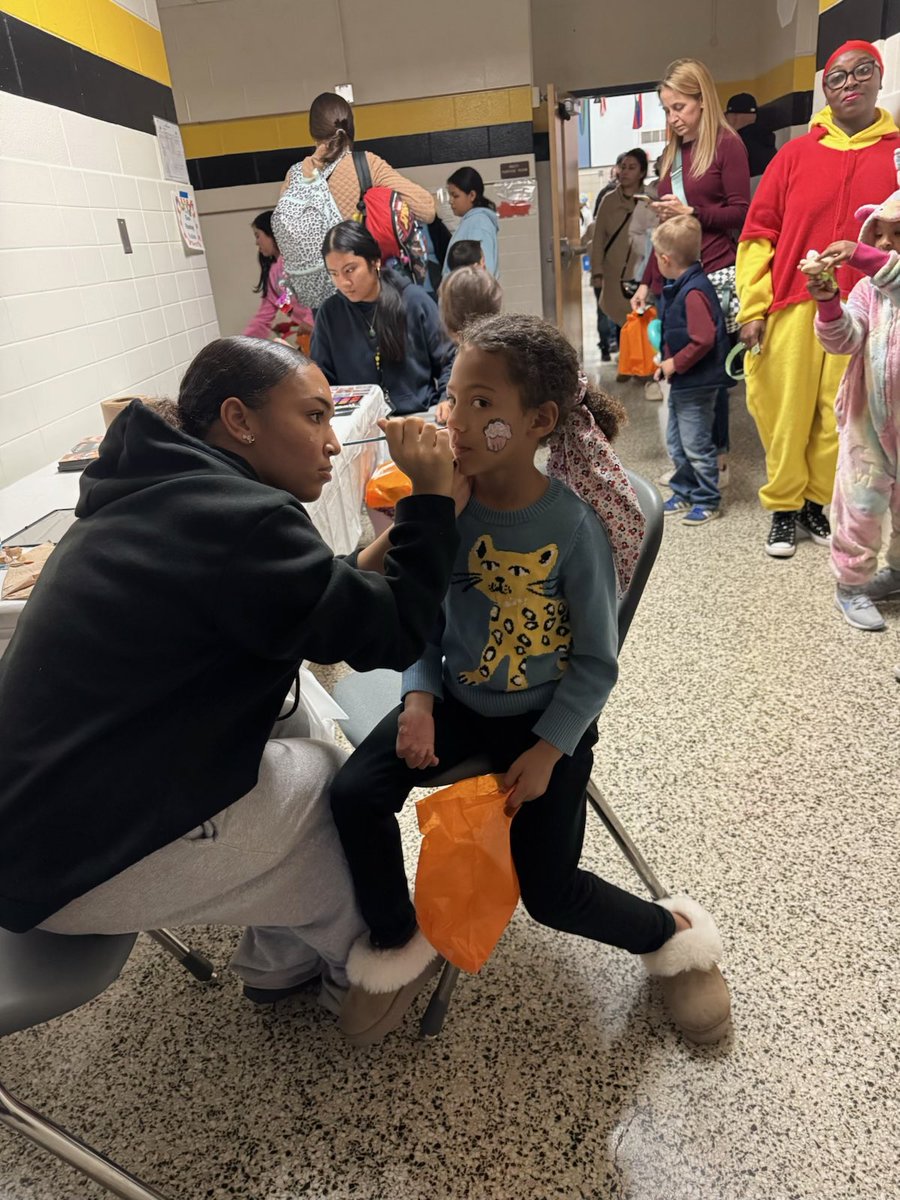 Sterling Elementary PTA tweet media