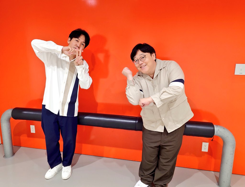 出演情報です☺️
10/26(日)
●15:30〜日本テレビ「即決二択クイズ!!シロクロ」
●21:00〜日本テレビ「Golden SixTONES」

是非ご覧ください！