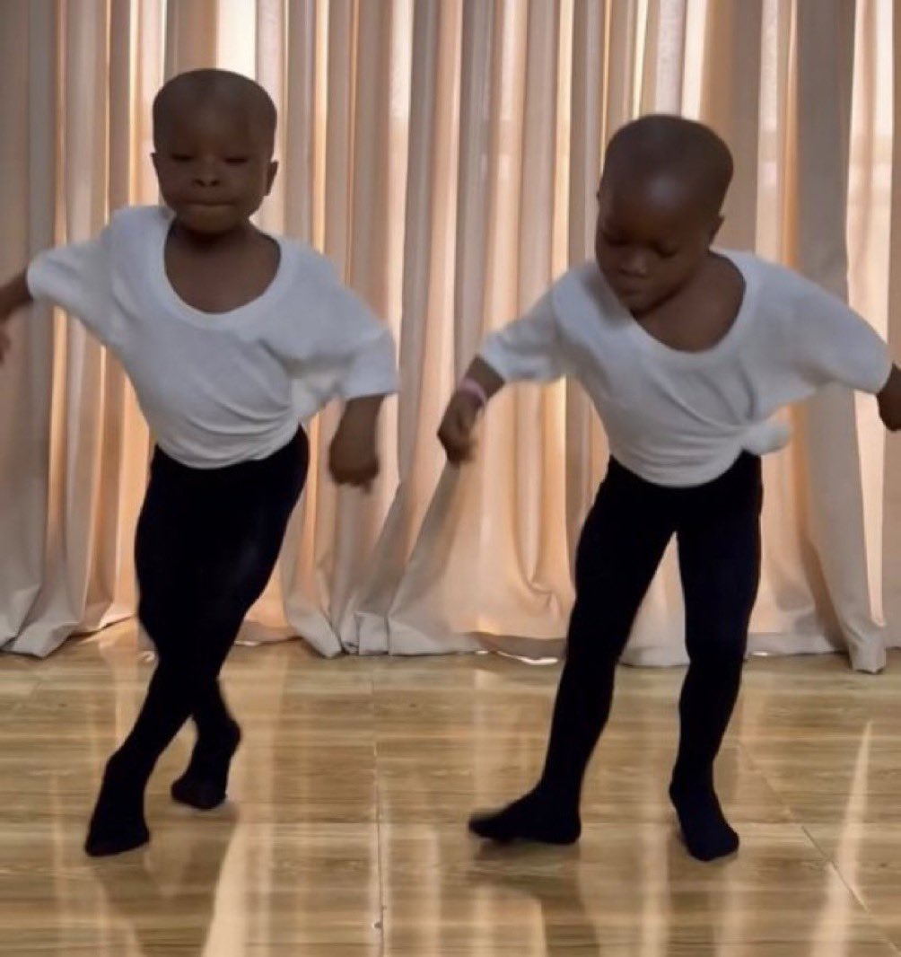 Ayowa9's tweet image. Challobah and Tosin every time they start for Chelsea