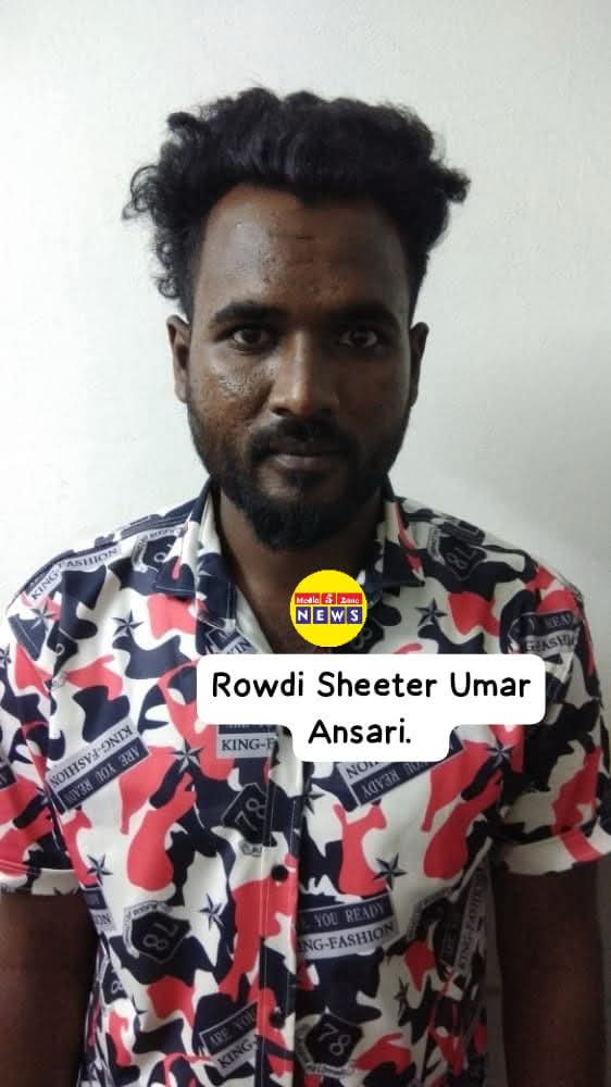 media5zone's tweet image. #Ansari Naami Ye Shaqs khareeb 20 Cases mein Mullavis Tha, aur 2 Baar PD Acts Mein Jakar Aaya, 

#DCP Sahab ne Self defence mein 3 round firing ki Jab ye chaqu se Unpar H√mla Karne ki Koshish kar raha tha,

Shukr hai #DCP aur Unka #gunman safe hai... 

#hyderabad #telangana