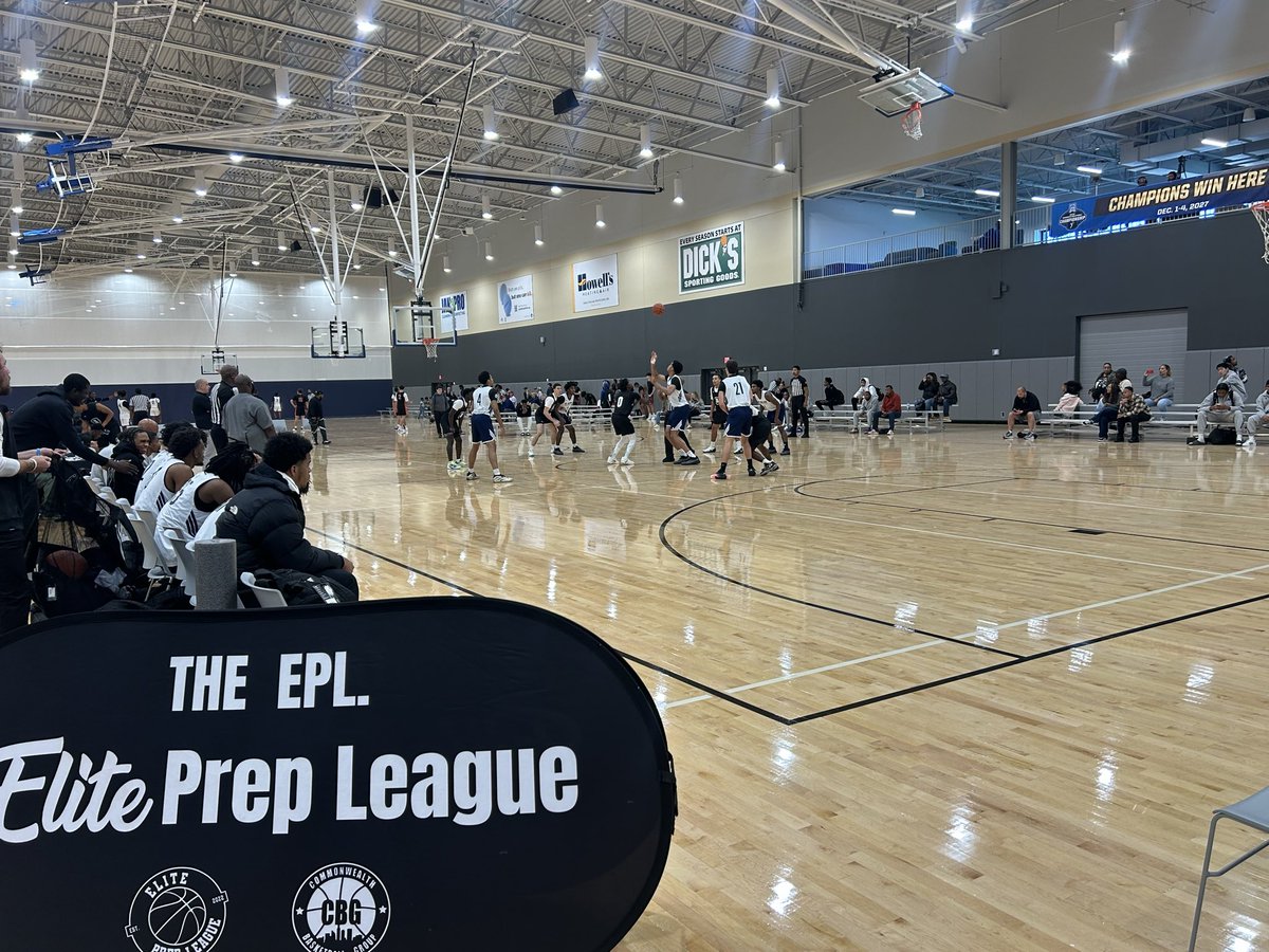 JamieShaw5's tweet image. 📍 Henrico, Virginia

Boots on the ground at the CBG Juco/Prep Showcase Fall Finale. 

+ Over 50 teams from multiple states &amp;amp; Canada under one roof.

on3.com