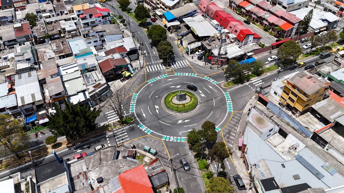 Obras Quito tweet media