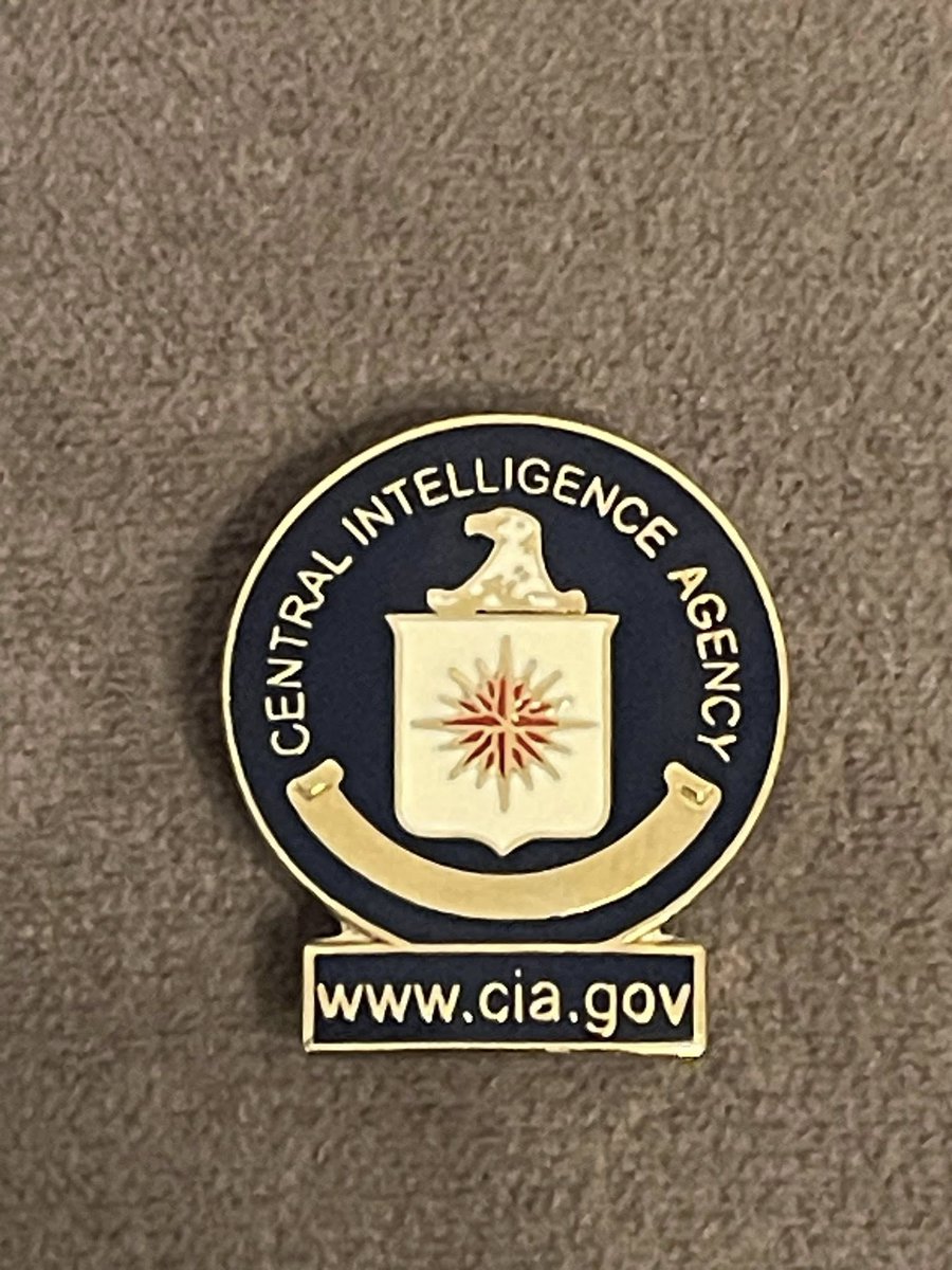 ApostleFrank's tweet image. I'M JUST AN ORDINARY KID FROM CHESTER, PA - that God has blessed to have worked with some of the World's Most Xtra-Ordinary Organizations!

I've worked for or with a few of the world's top orgs, and four of my cases are now featured in Movies or documentaries. #DemBurtons