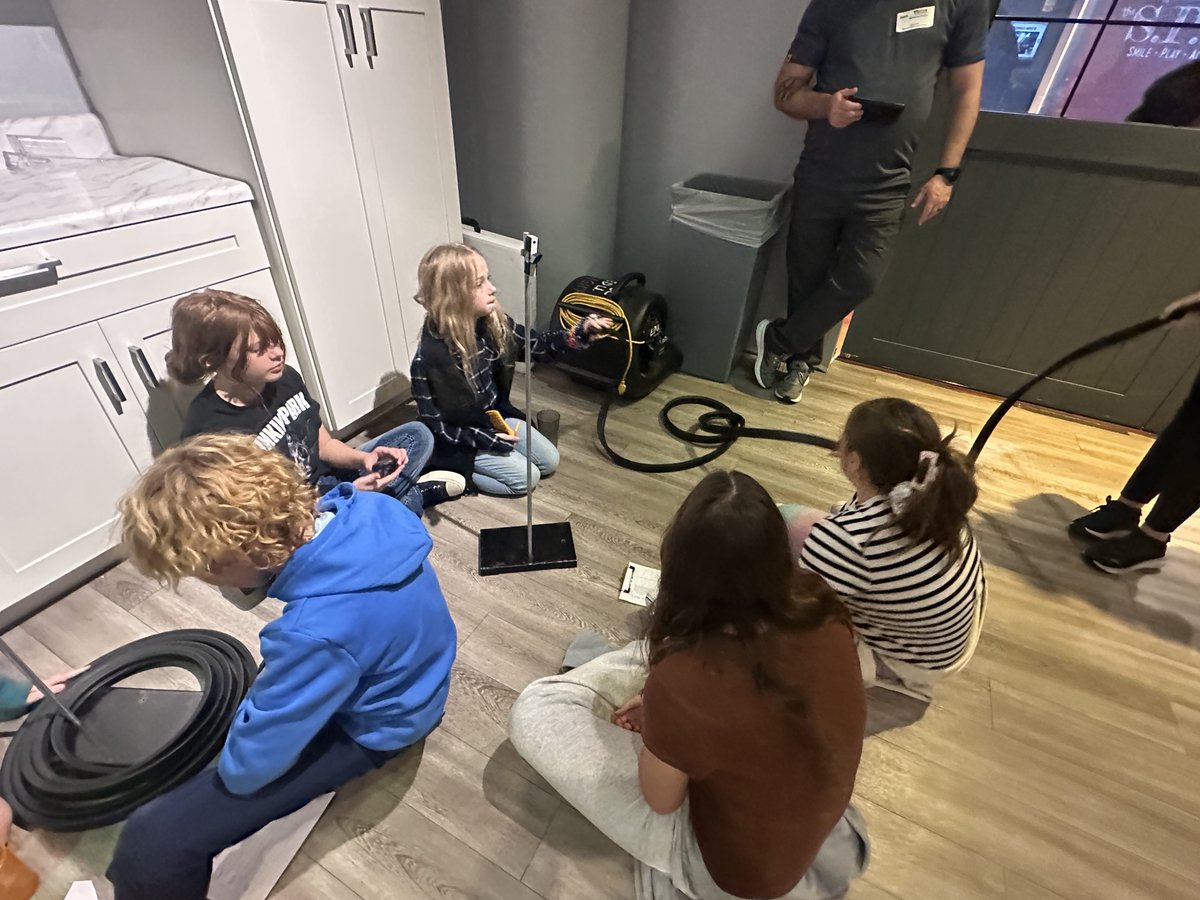 WSESSmithfield's tweet image. Fifth grade visit to the Virginia Air and Space Museum #WestsideBestside