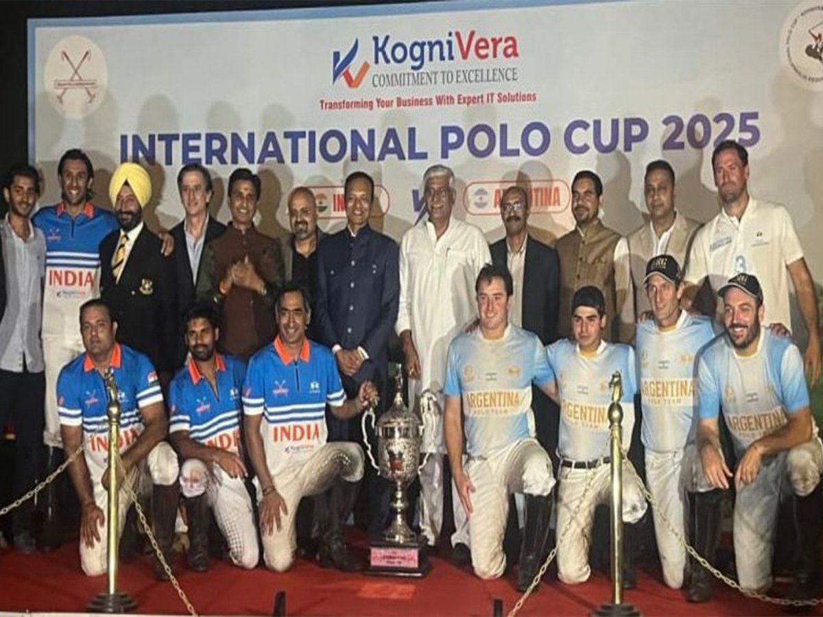 ani_digital's tweet photo. India wins International Polo Cup 2025, beat Argentina 10-9 in nail-biting game
Read @ANI Story | https://t.co/Y0nW87pTSL
#India #Argentina #INDvsARG #InternationalPoloCup2025 #Polo https://t.co/kG0YqYipEl
