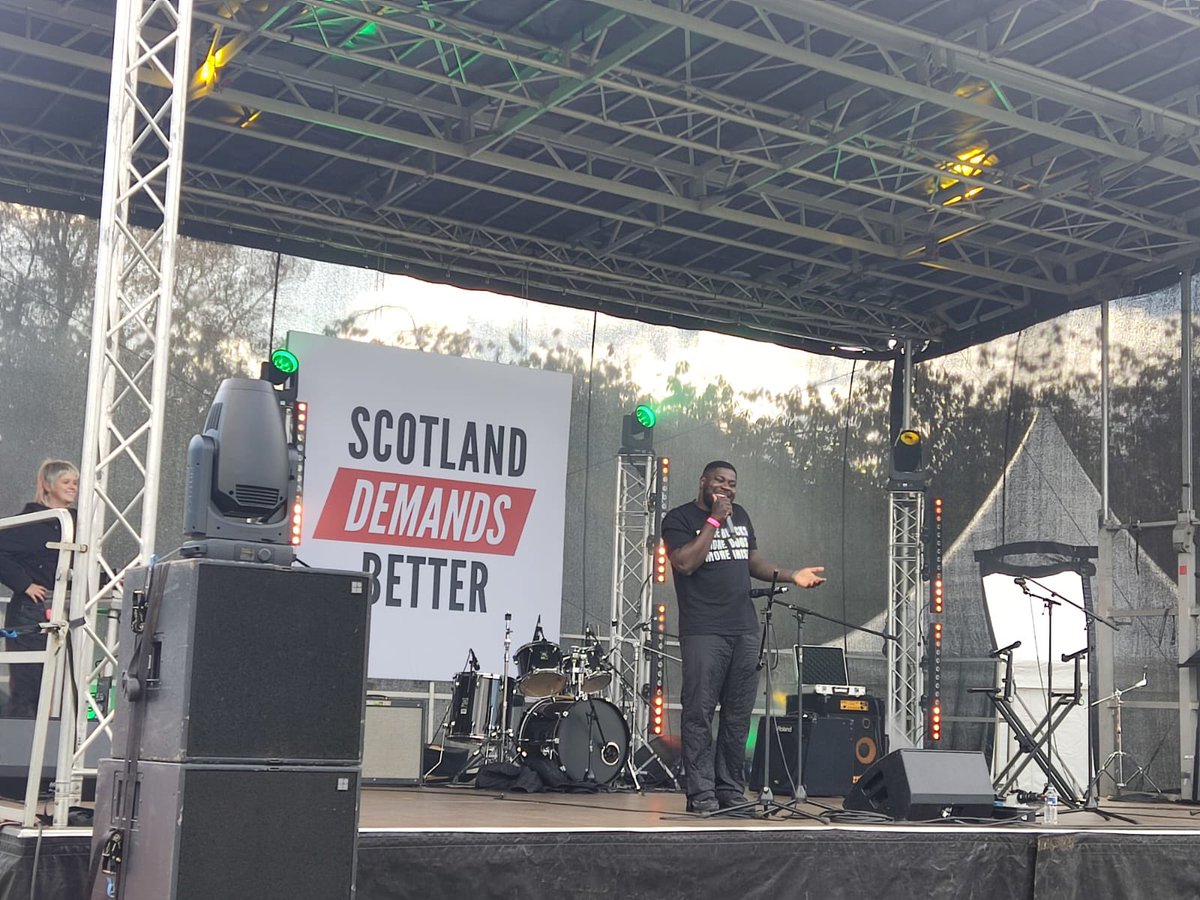 PovertyAlliance's tweet image. What a great, hopeful day in Edinburgh. 
Together, we can build a better Scotland where every household can thrive. #WeDemandBetter