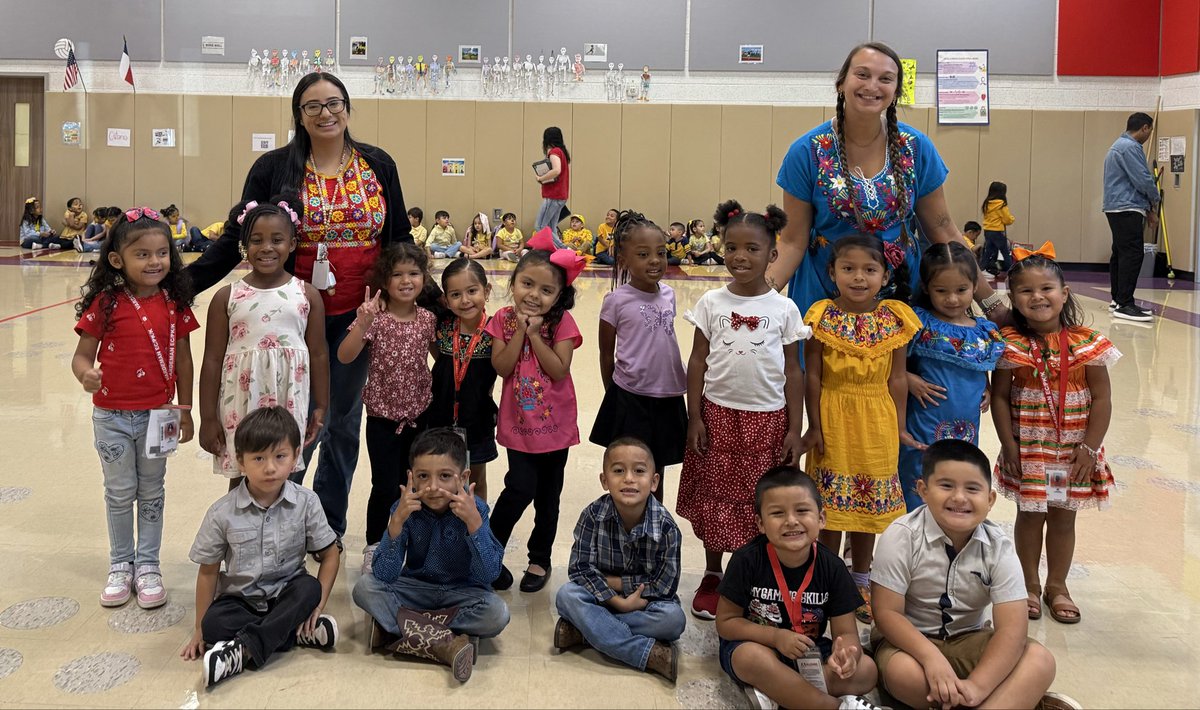 Lily Strecker tweet media