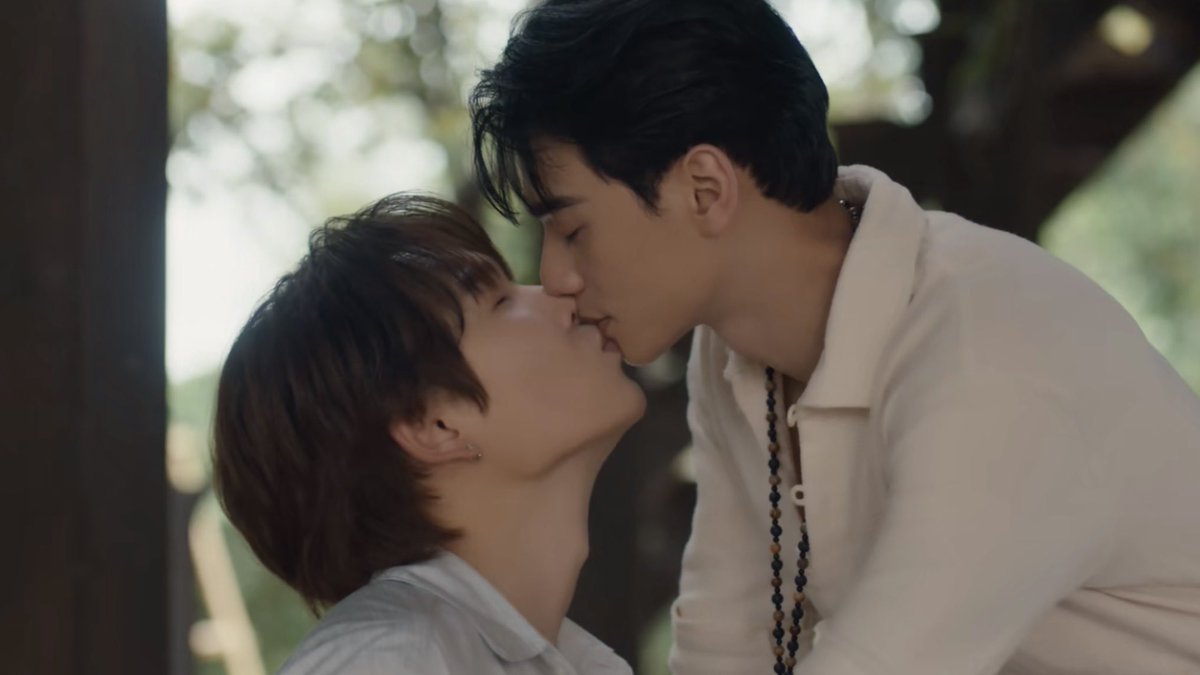 มีน้ำตากับสิ่งนี้ เป็นตอนจบที่ดีที่สุดเลย 
‘ เขมจิราต้องรอด ’ คือความสุขจริง ๆ ขอบคุณนะ

Khemjira The Series Final EP  
#เขมจิราต้องรอดตอนจบ