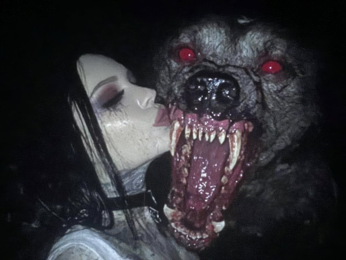 All the wonder I want, I found in 𝒽𝑒𝓇