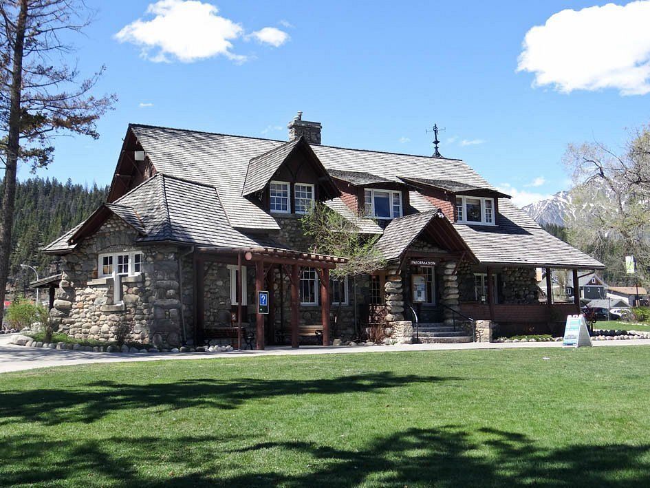 Astronomy Edmonton tweet media