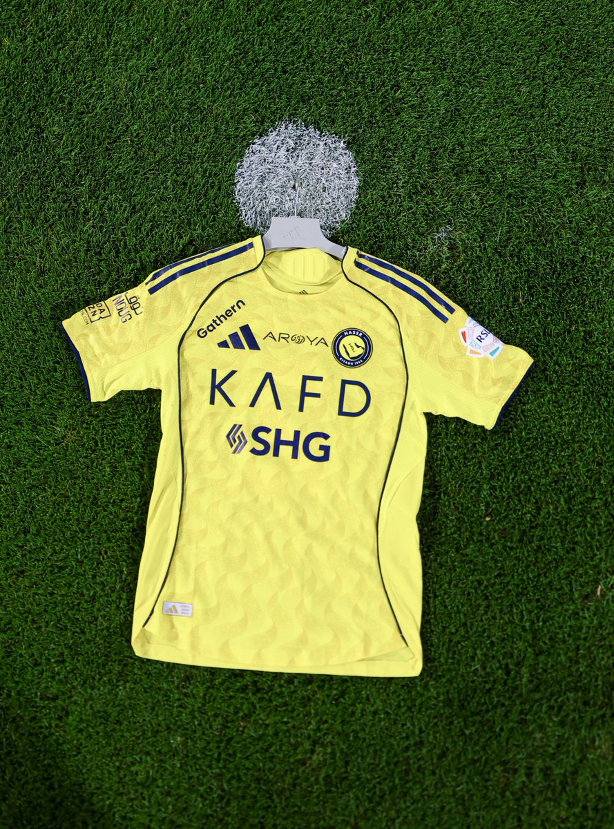 تحبّـك قلوب .. وتشوفك حيـاة 💛