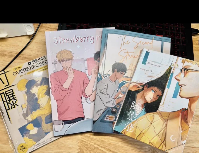 2025.10.7-8,we participated in the comic-con (CPSP )held in Shanghai, with a total customer flow of 200000, which is a large-scale event. In addition, we are also very grateful for the support of the guests, two days of fanbook and products are all sold out.