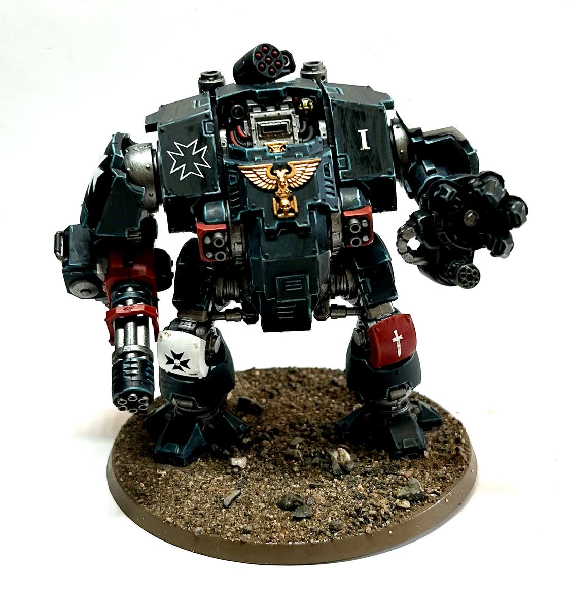 averagepaints's tweet image. Painted up a Black Templars Redemptor Dreadnought. After solidly painting nothing but Chaos I thought I should paint the bad guys for a change… #WarhammerCommunity #PaintingWarhammer