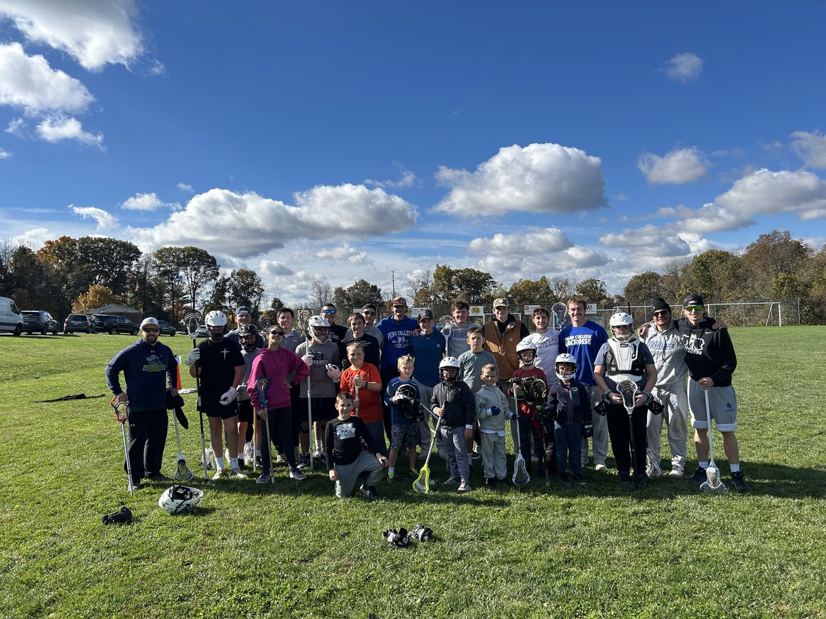SERVICE.
How can we help?

Group of guys spent the morning working a youth clinic &amp; sharing their love of the game!

#ItsCoolToCare 
#NS
#WIN