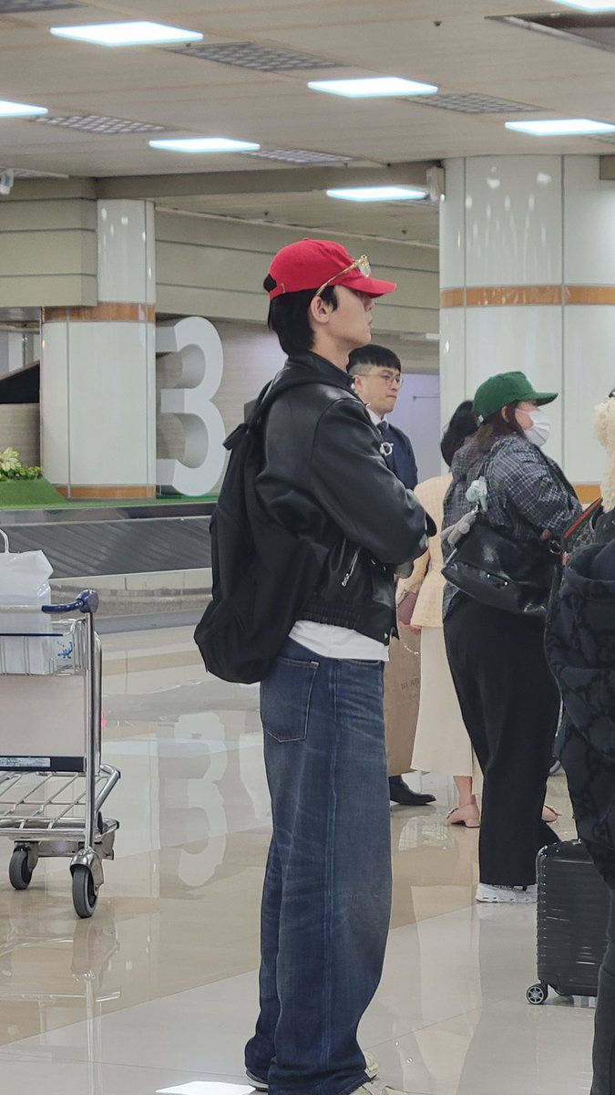 韓国旅行🇰🇷
金浦空港でソジュン氏に偶然遭遇💕
こんな奇跡が起こるなんて幸せ過ぎて気絶しそうだった😅
#パクソジュン