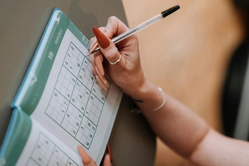 Tangled_Tech's tweet image. 10 Puzzle Book Niches You Can Start Selling Today▸

Create “Christmas Word Searches for Kids” or “Halloween Mazes for Ages 5–7.” They don’t need to be long or complex.

👉 lttr.ai/AkOYB

#PuzzleBookNiches #MakeMoneyKDP #KDPniches