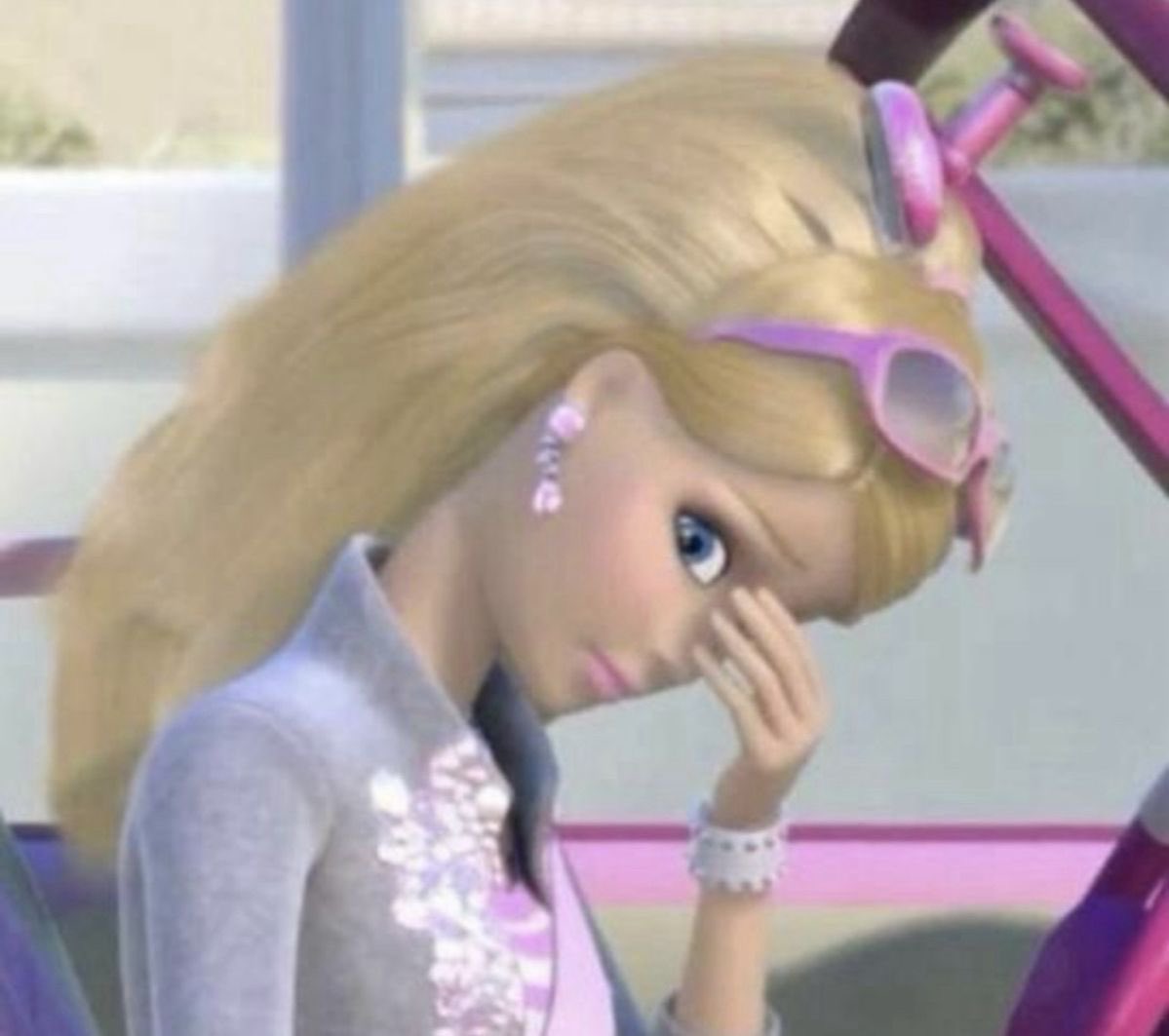 eem408's tweet image. عندي مشكله مع تطبيقات التوصيل
رحت للدعم اهاوشهم كيف تم التوصيل وهو ما وصل 
وبعدين طلع اخوي مستلم الطلب ودافع عني😭