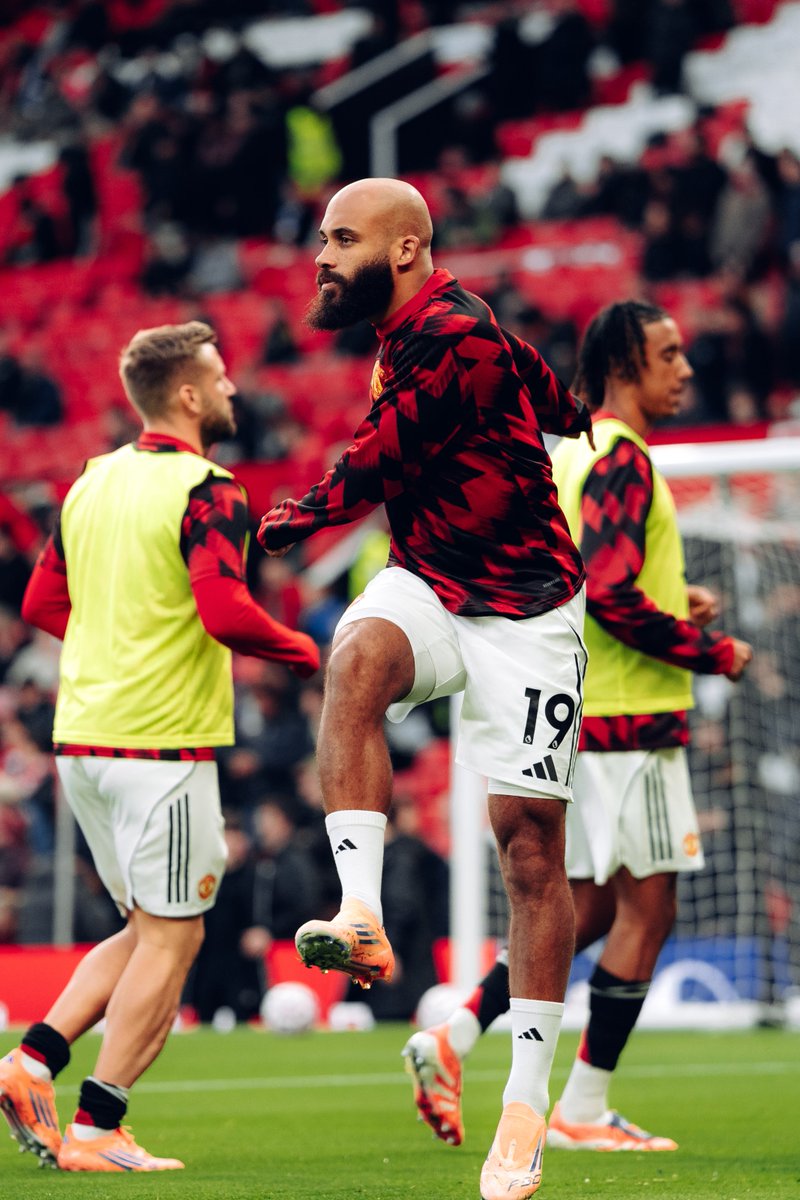 ManUtd's tweet image. Locked in and ready to go 🔒